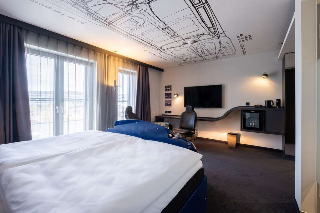 V8 Hotel Koeln At Motorworld Phòng bức ảnh