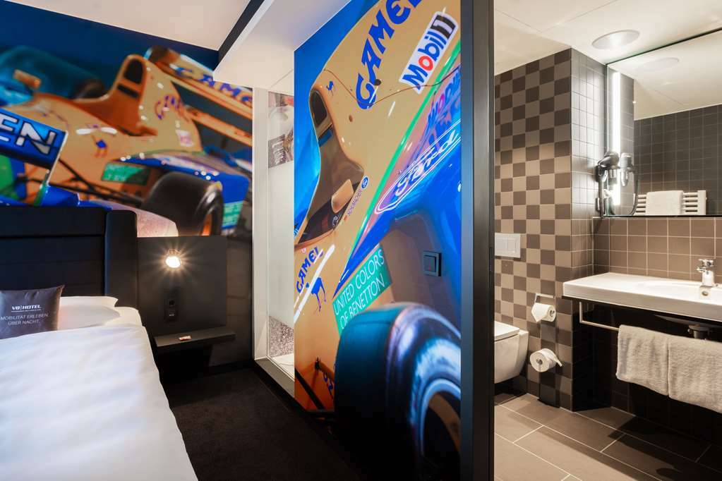 V8 Hotel Koeln At Motorworld Phòng bức ảnh