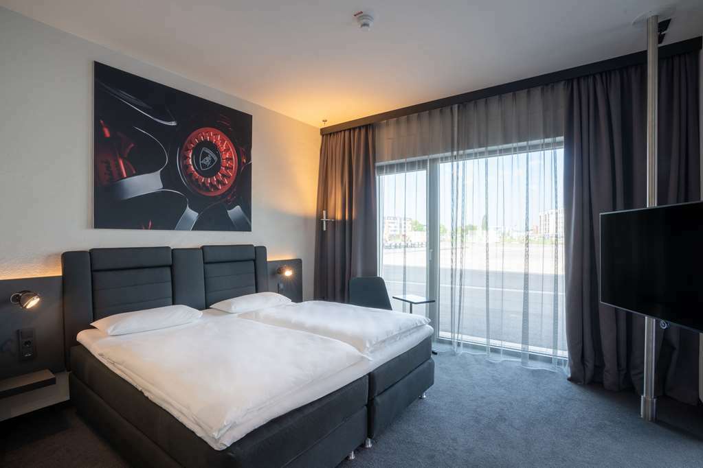 V8 Hotel Koeln At Motorworld Phòng bức ảnh