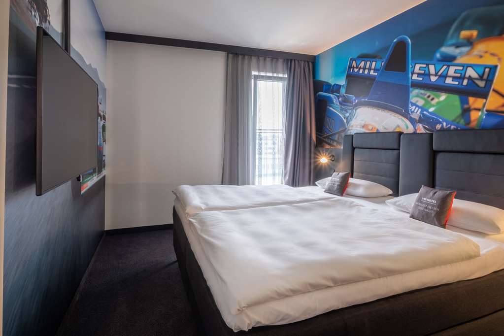 V8 Hotel Koeln At Motorworld Phòng bức ảnh